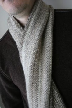 Mens scarf knitting woven pattern