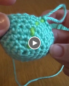 Right Handed Crochet Amigurumi basics tutorial - Magic Ring Increase Decrease