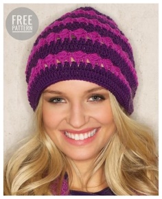 COLORED WOMENS CAP KNITTED BY A HOOK