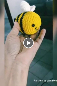 Bumble Bee Amigurumi Video
