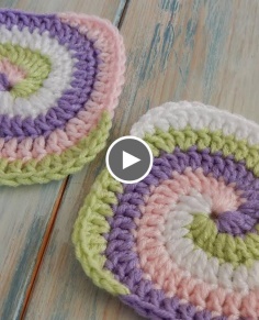 How to Crochet a Spiral Granny Square