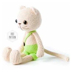 Cat amigurumi  crochet toy