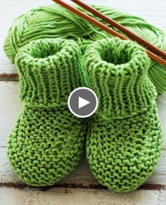 Newborn Baby Booties knitting pattern (straight needles) - So Woolly