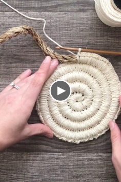 Nice circle crochet video pattern