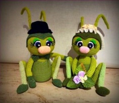 Amigurumi Grasshoppers Grace and Garrett