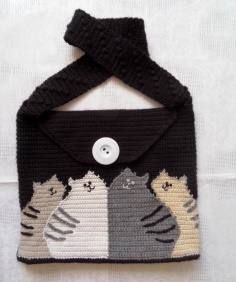 KNITTED BAG CATS