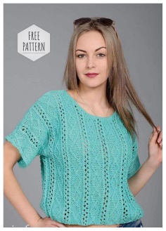 Short pullover with solid knitted sleeves