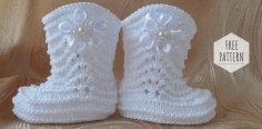 Charming boots for baby