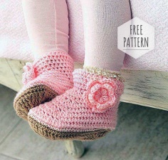 Simple and Cute Baby Booties