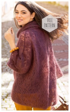 SPACIOUS SWEATER WITH A LADY PATTERN