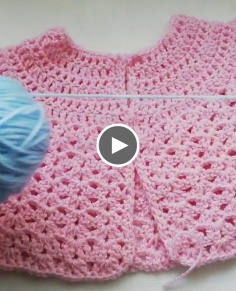 Baby crochet cardigan by Crochet Nuts shells on dc yoke